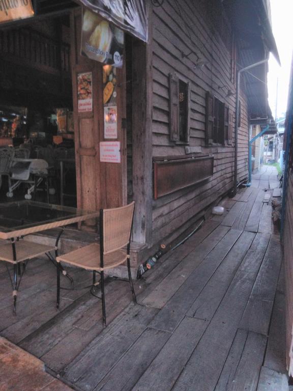 安帕瓦 帕查雅旅馆酒店 外观 照片